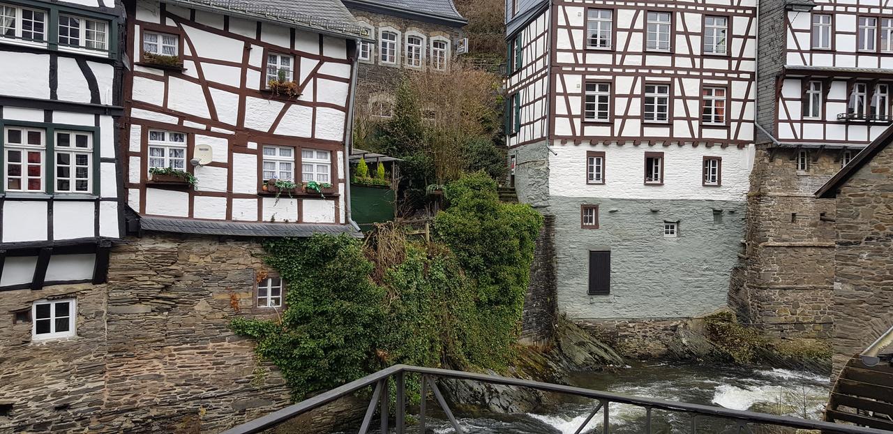 Horchem Hotel-Restaurant-Cafe-Bar Monschau Exterior foto